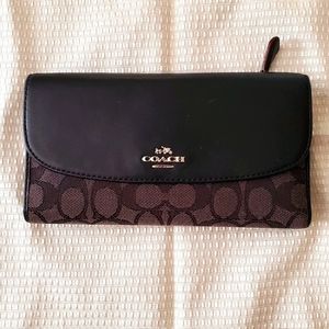Authentic Coach Wallet